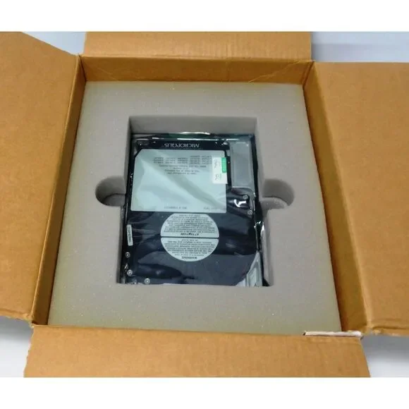 Micropolis 1624 668 MB 5.25" SCSI Hard Drive. P/N KG0033-01-2